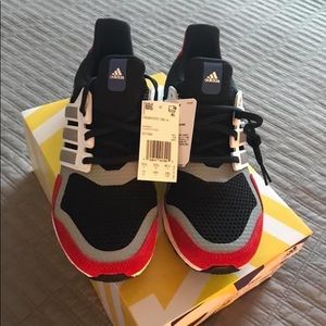 Men’s size 11 Adidas Ultraboost running shoes